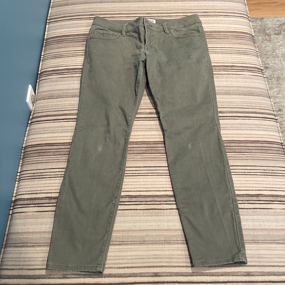 Express Stella Jean Legging. Regular fit low rise, size 6 - Picture 2 of 4